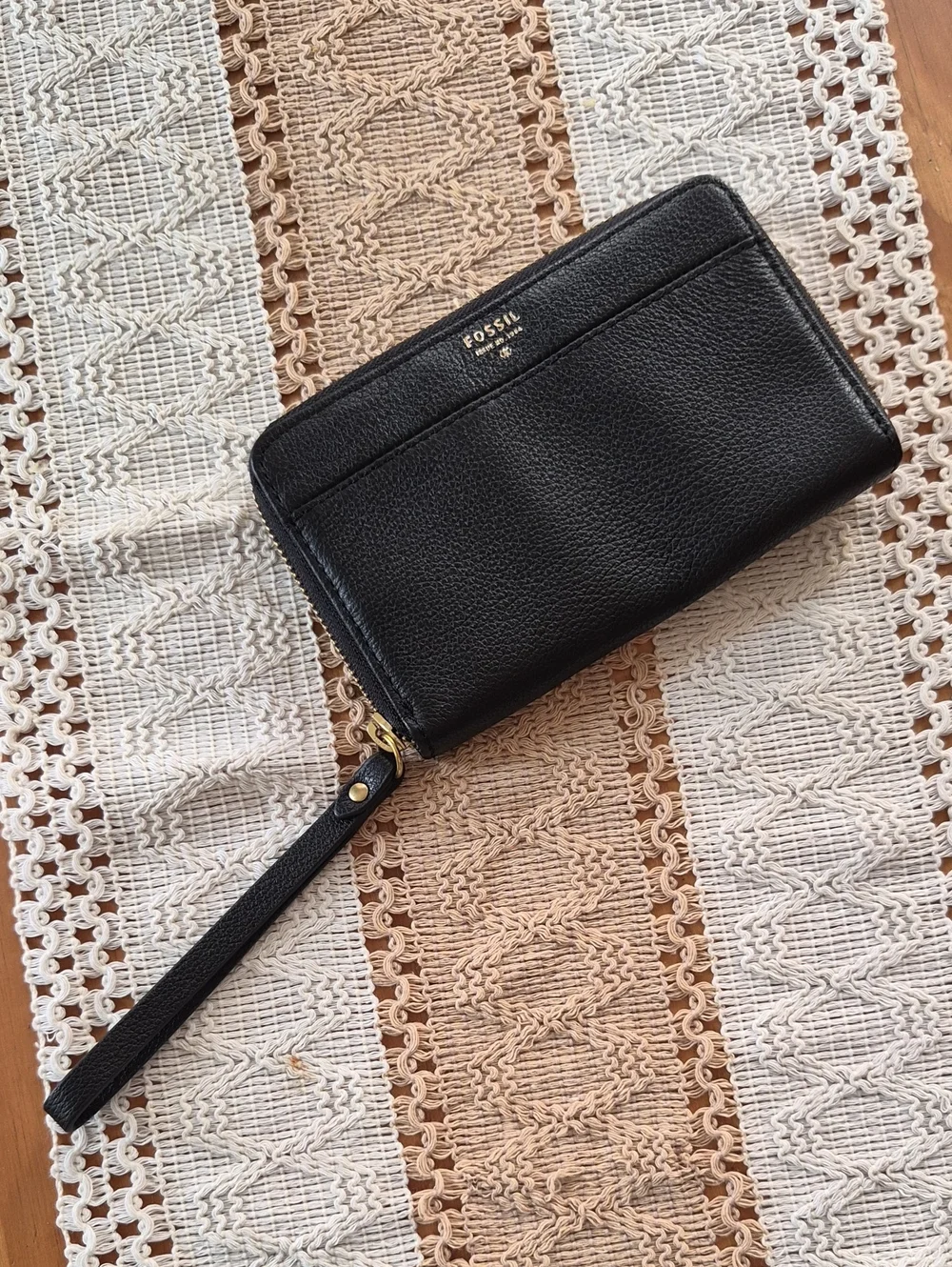 Fossil Black Leather Zip Wristlet Wallet